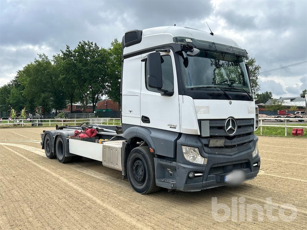 Mercedes-Benz Actros - Camião polibenne: foto 2 Mercedes-Benz Actros - Camião polibenne: foto 2