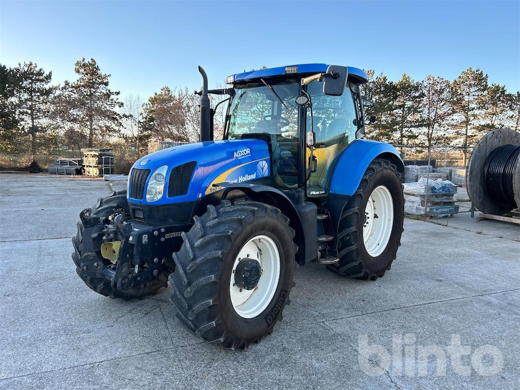 New Holland TS135A (2007) - Trator: foto 1 New Holland TS135A (2007) - Trator: foto 1