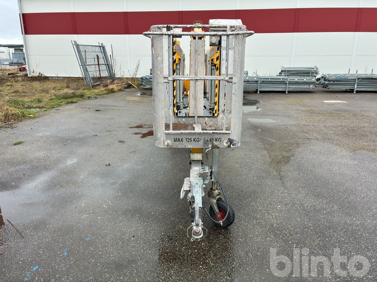 Ommelift Mini 12 EJ - Plataforma de elevaçao rebocável: foto 2 Ommelift Mini 12 EJ - Plataforma de elevaçao rebocável: foto 2