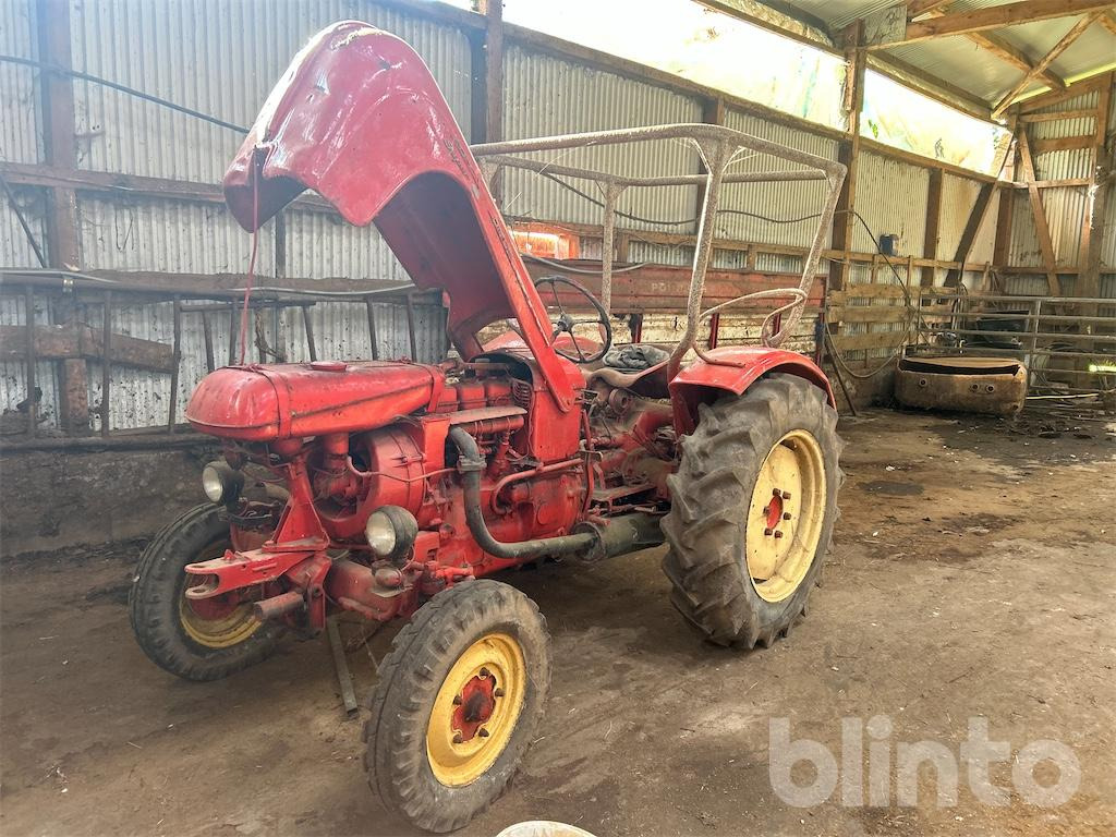 Porsche 308 N (1960) - Trator: foto 1 Porsche 308 N (1960) - Trator: foto 1