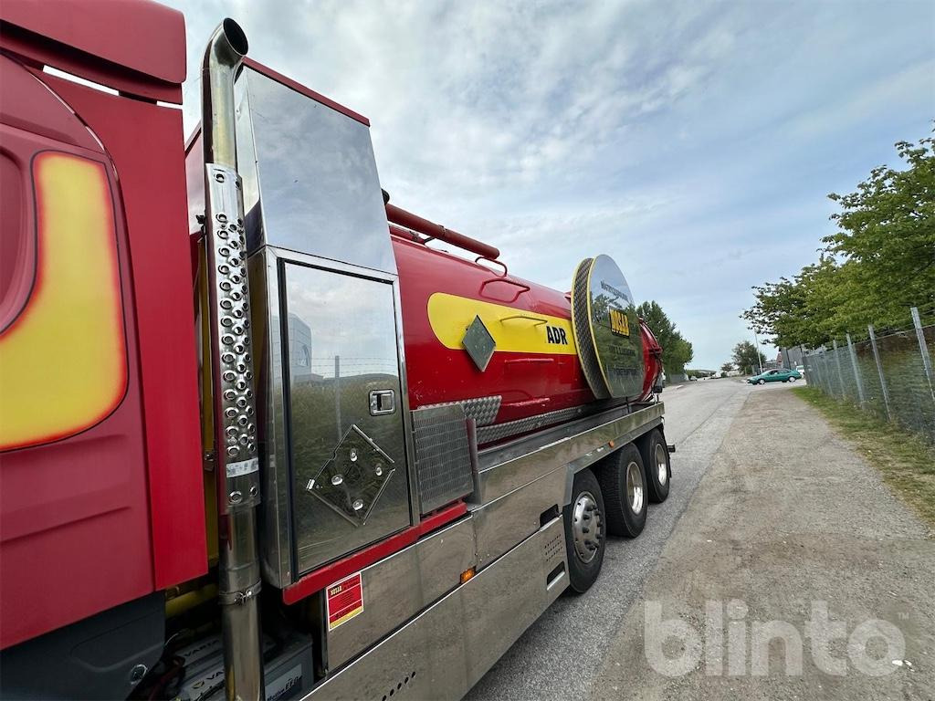 SCANIA P114GB8X2/4NA380 - Camião cisterna: foto 5 SCANIA P114GB8X2/4NA380 - Camião cisterna: foto 5