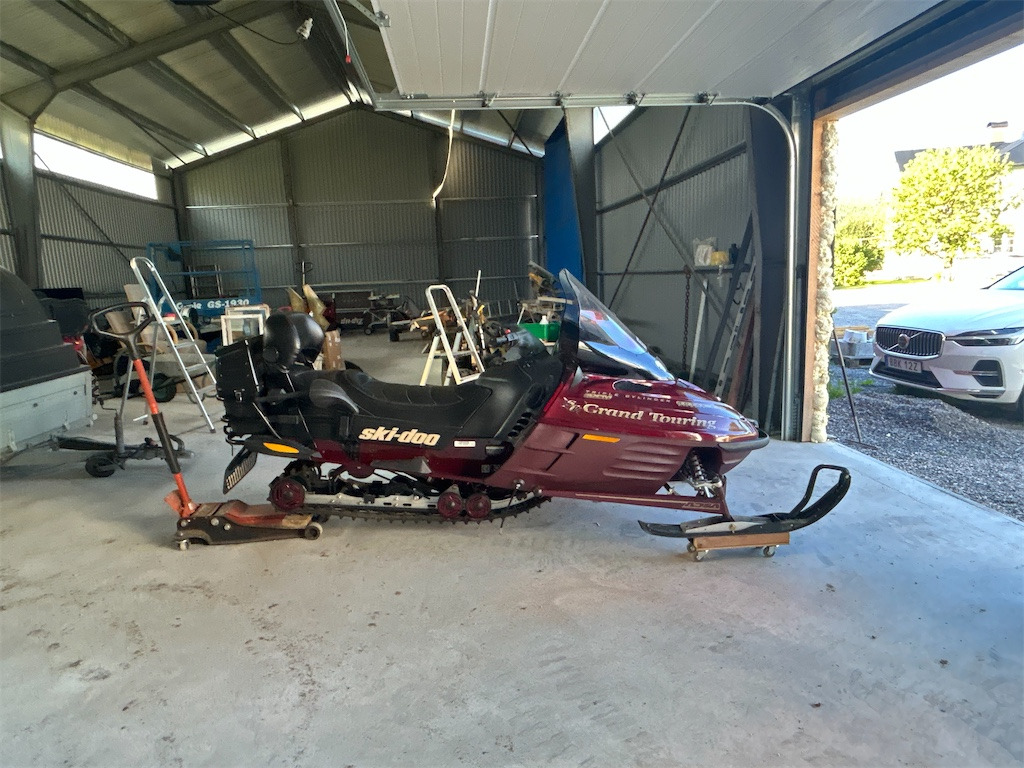 SKI-DOO GRAND TOURING SE - Quadriciclo: foto 4 SKI-DOO GRAND TOURING SE - Quadriciclo: foto 4