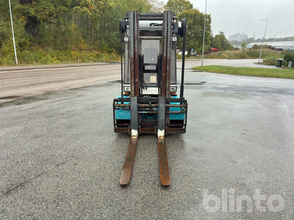 Stocka DH40 - Empilhador a diesel: foto 2 Stocka DH40 - Empilhador a diesel: foto 2