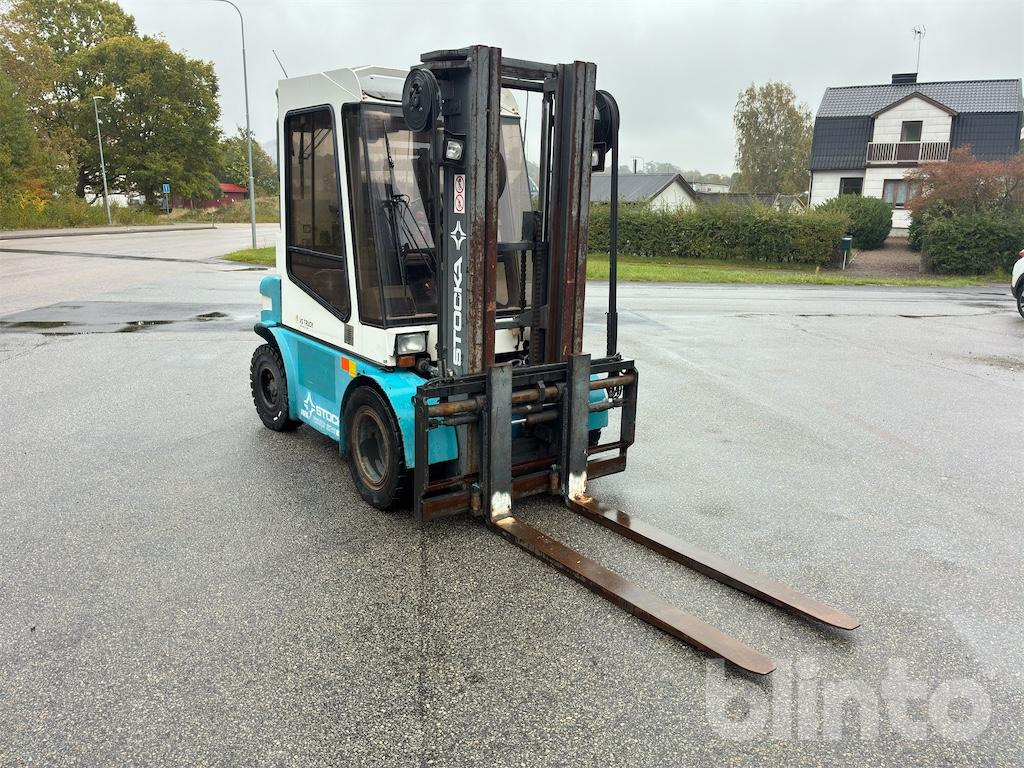 Stocka DH40 - Empilhador a diesel: foto 3 Stocka DH40 - Empilhador a diesel: foto 3