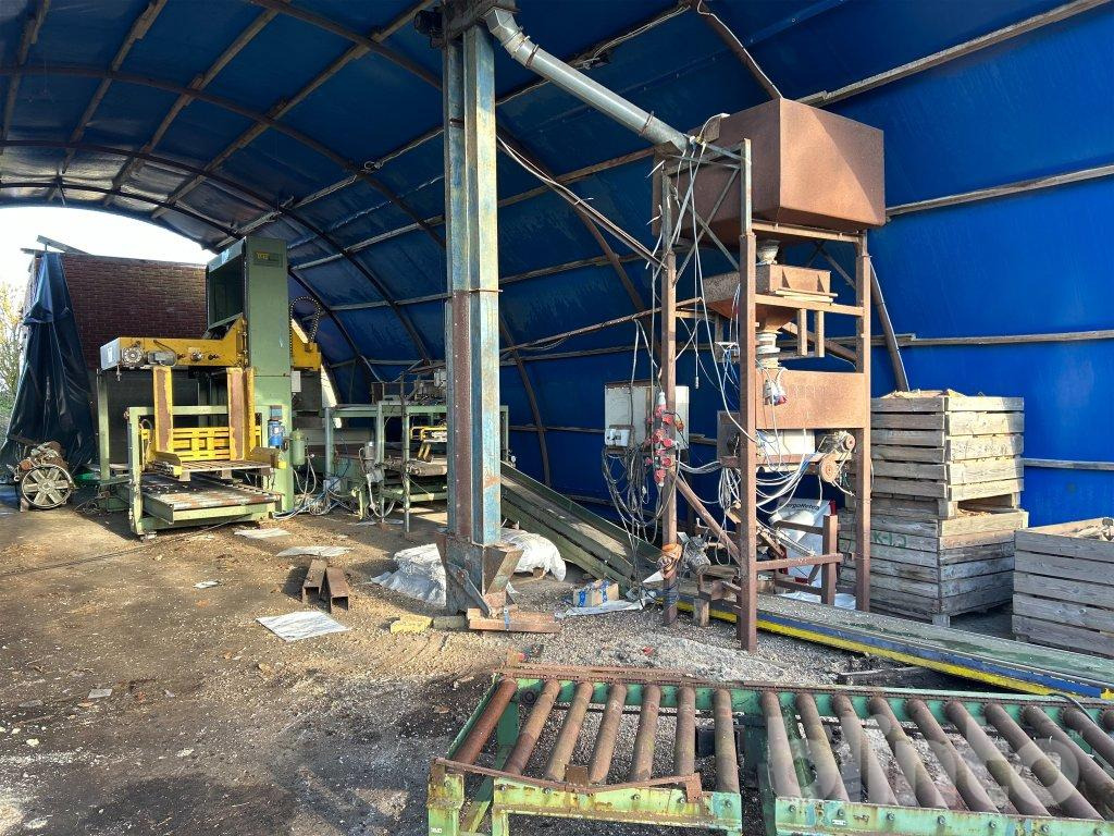 TMG - Máquina de embalagem: foto 1 TMG - Máquina de embalagem: foto 1