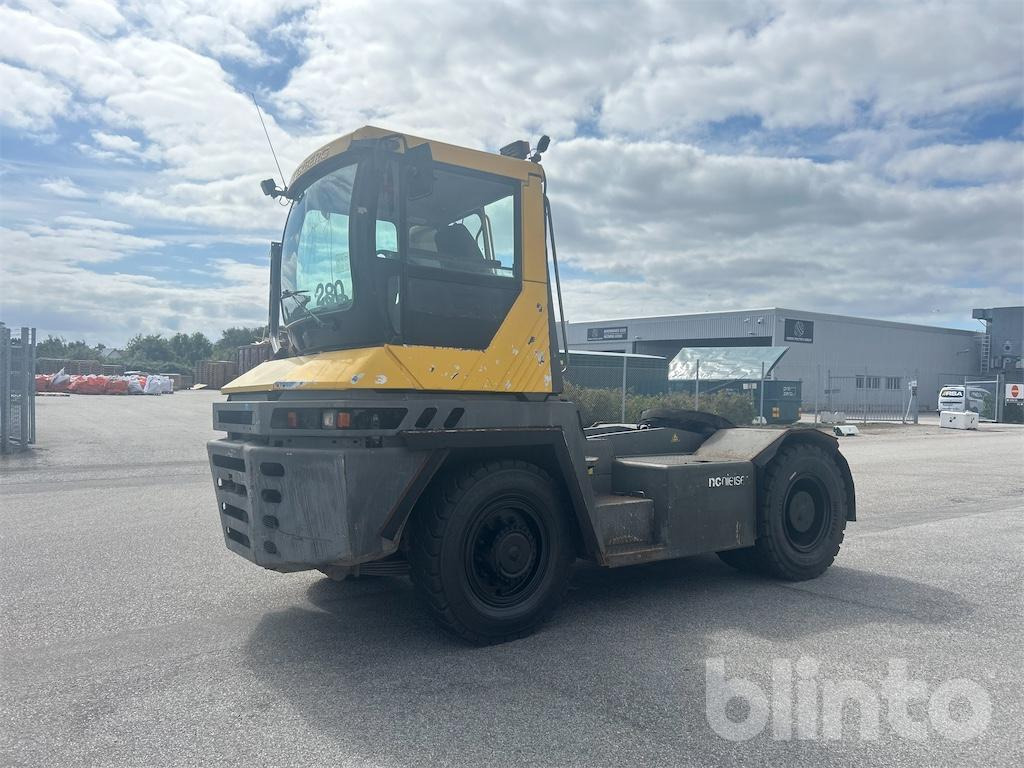 Terberg RT382 - Tractor de terminal: foto 1 Terberg RT382 - Tractor de terminal: foto 1