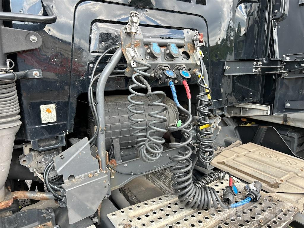 Tractor Renault T460: foto 19