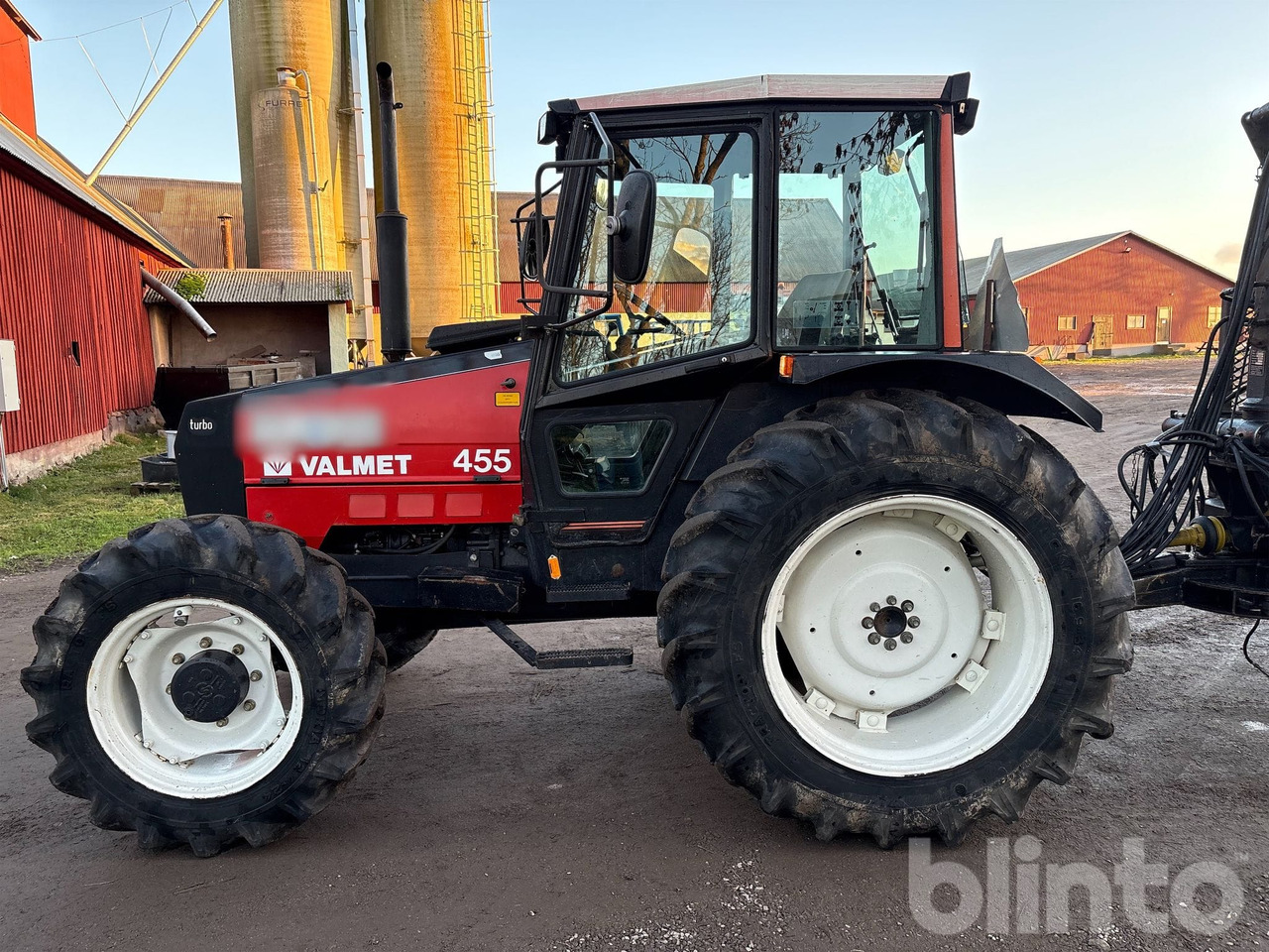 VALMET 455-4 - Trator: foto 2 VALMET 455-4 - Trator: foto 2