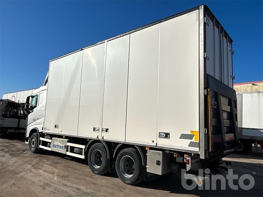 VOLVO FH 540 - Camião furgão: foto 4 VOLVO FH 540 - Camião furgão: foto 4