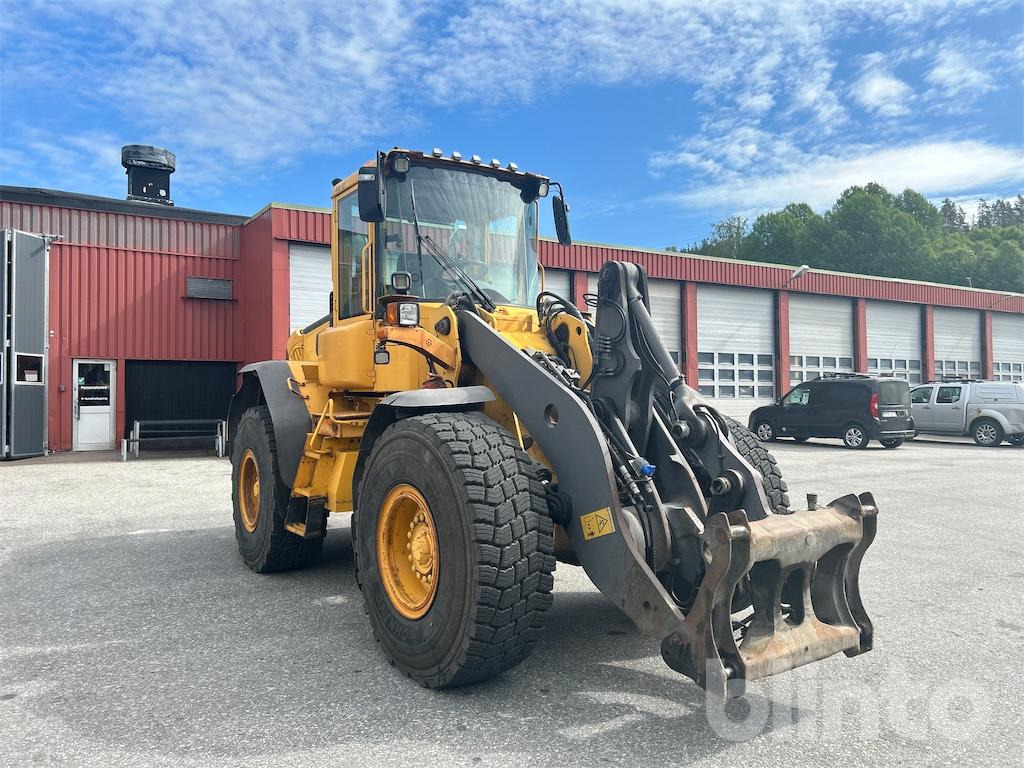 VOLVO L90E - Pá carregadora de rodas: foto 3 VOLVO L90E - Pá carregadora de rodas: foto 3