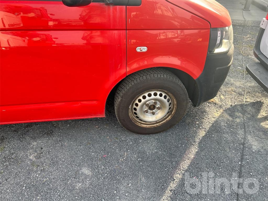 Carrinha de contentor Volkswagen T5 2.0 TDI (2015): foto 31