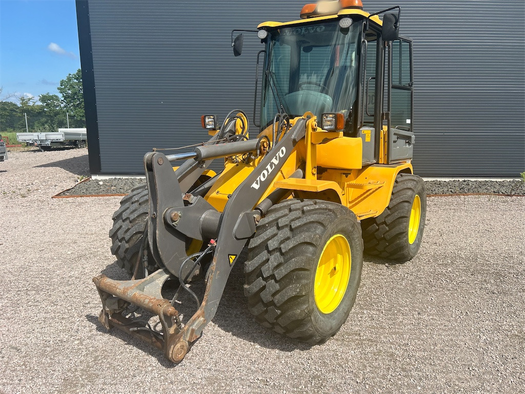 Volvo L30B Pro - 3 Redskap & Hjul - 1 Ägare - Pá carregadora de rodas: foto 3 Volvo L30B Pro - 3 Redskap & Hjul - 1 Ägare - Pá carregadora de rodas: foto 3