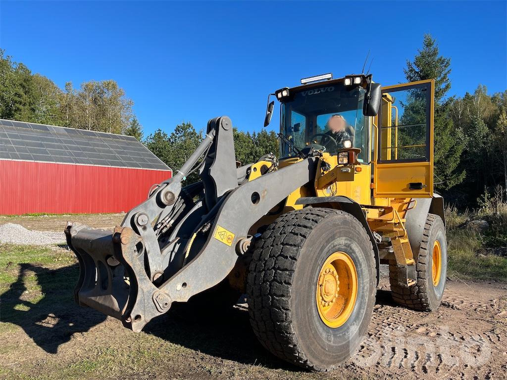 Volvo L90E - Pá carregadora de rodas: foto 1 Volvo L90E - Pá carregadora de rodas: foto 1