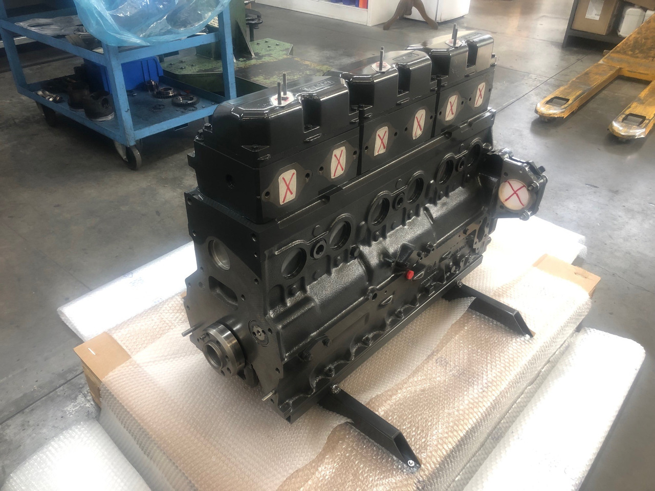 LONGBLOCK MAN D0826LE521 / MAN D0826 LE521 - Bloco do motor: foto 3 LONGBLOCK MAN D0826LE521 / MAN D0826 LE521 - Bloco do motor: foto 3