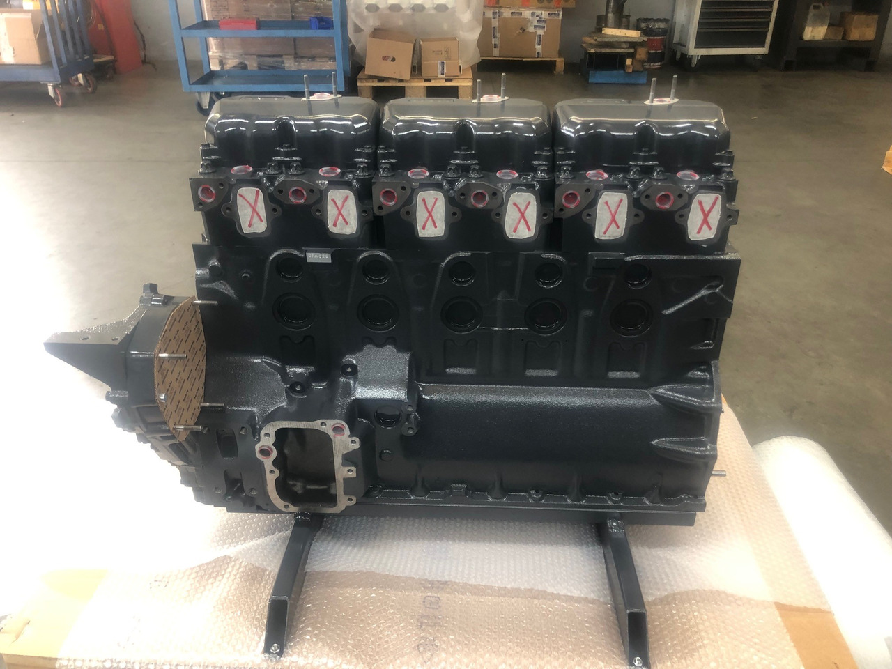 LONGBLOCK MAN D0826LE521 / MAN D0826 LE521 - Bloco do motor: foto 4 LONGBLOCK MAN D0826LE521 / MAN D0826 LE521 - Bloco do motor: foto 4