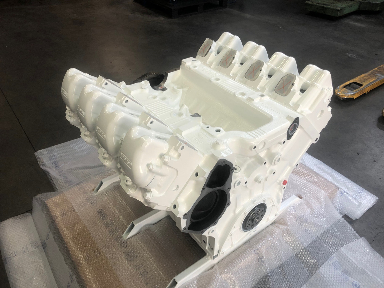 LONGBLOCK MAN D2848LE403 / MAN D2848 LE403 - Bloco do motor: foto 2 LONGBLOCK MAN D2848LE403 / MAN D2848 LE403 - Bloco do motor: foto 2