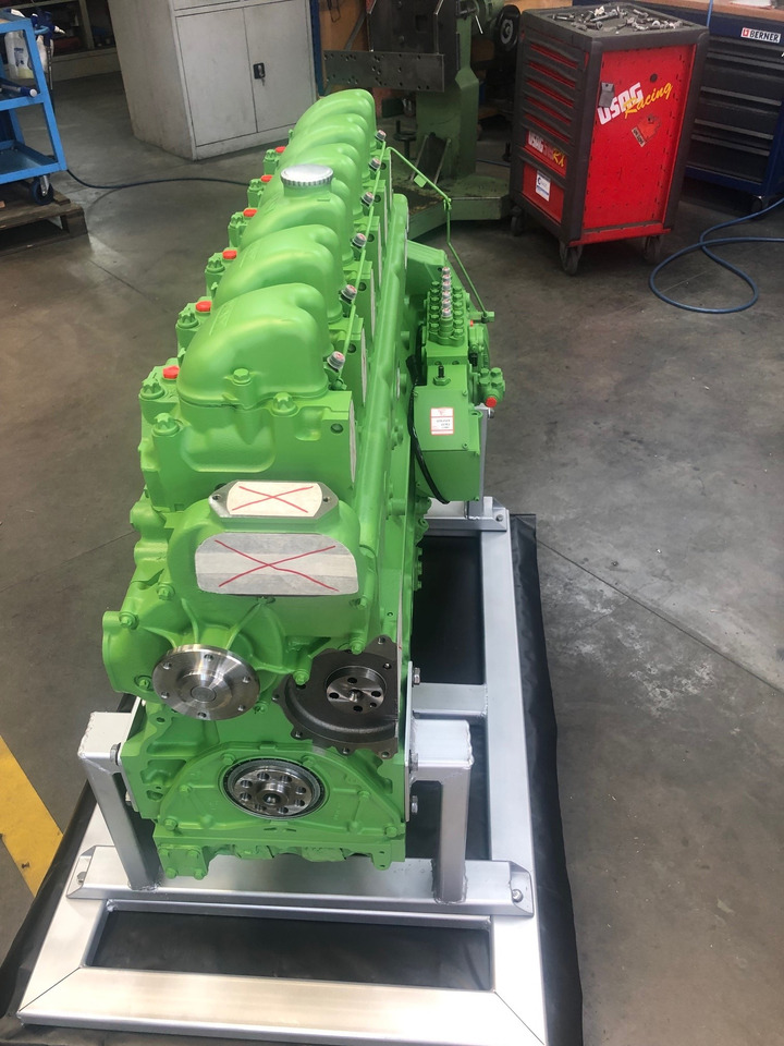 MOTORE SEMI-COMPLETO MAN D2866LE401 / D2866 LE401 - D2866LE402 / D2866 LE402 - D2866LE403 / D2866 LE403 - D2866LE405 / D2866 LE405 - Motor: foto 2 MOTORE SEMI-COMPLETO MAN D2866LE401 / D2866 LE401 - D2866LE402 / D2866 LE402 - D2866LE403 / D2866 LE403 - D2866LE405 / D2866 LE405 - Motor: foto 2