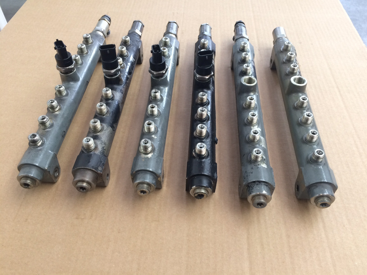 TUBO PRESSIONE COMMON RAIL MAN 51103116039 - Sistema de combustível: foto 4 TUBO PRESSIONE COMMON RAIL MAN 51103116039 - Sistema de combustível: foto 4