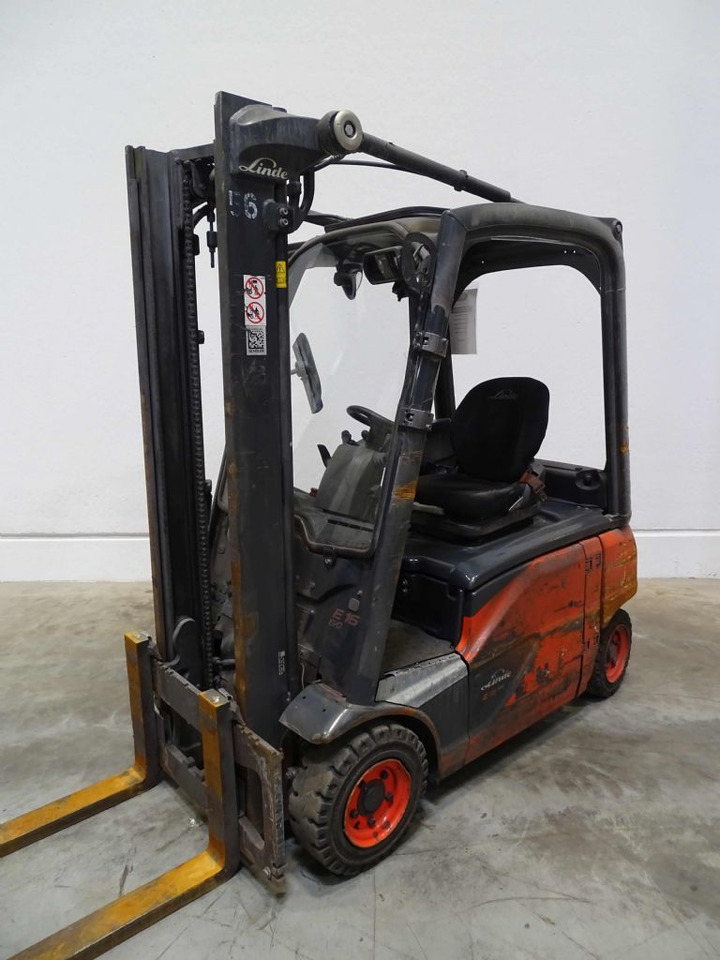 Linde E16P-02 - Empilhador elétrico: foto 1 Linde E16P-02 - Empilhador elétrico: foto 1
