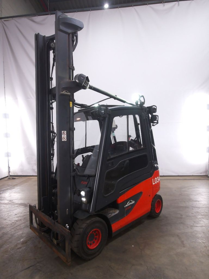 Linde E25-01 - Empilhador elétrico: foto 1 Linde E25-01 - Empilhador elétrico: foto 1