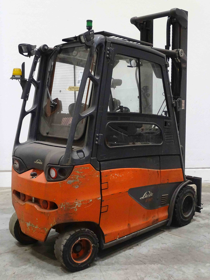 Linde E30HL-01/600 - Empilhador elétrico: foto 2 Linde E30HL-01/600 - Empilhador elétrico: foto 2