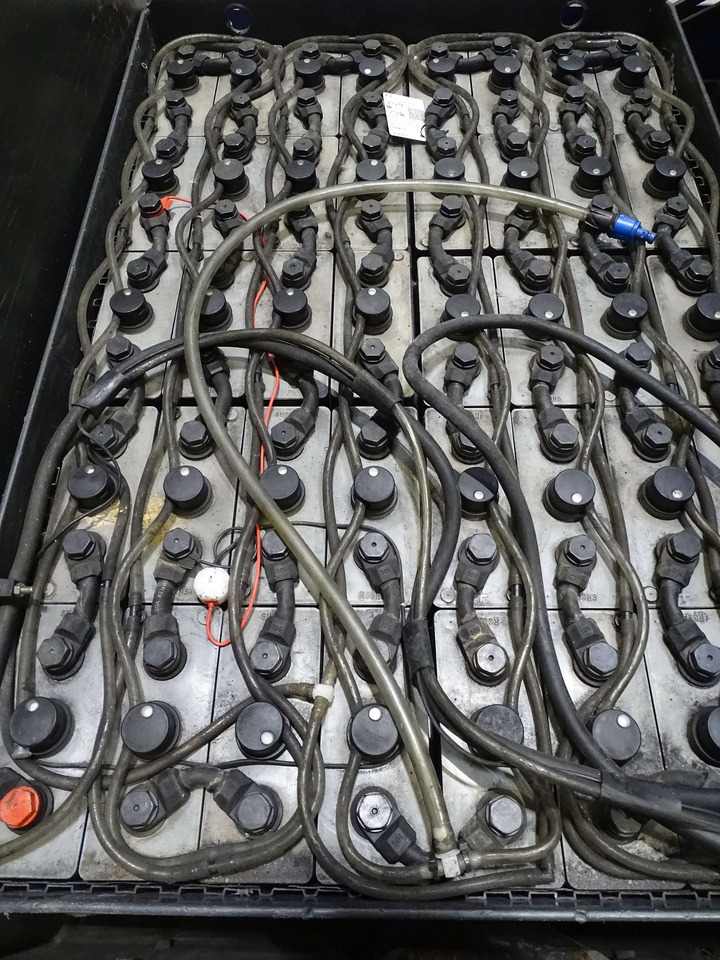 Linde P250 - Trator elétrics: foto 4 Linde P250 - Trator elétrics: foto 4