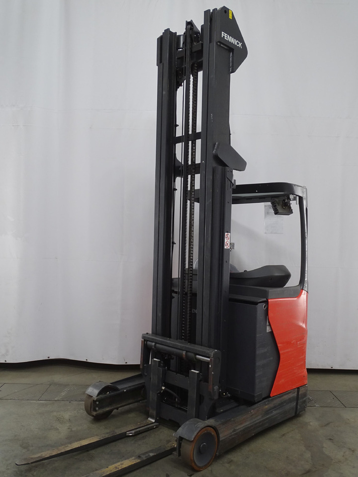 Linde R14-01 - Empilhador retráctil: foto 1 Linde R14-01 - Empilhador retráctil: foto 1