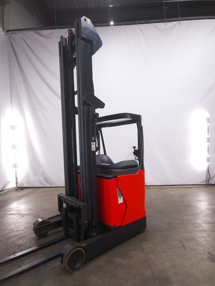 Linde R14-01 - Empilhador retráctil: foto 1 Linde R14-01 - Empilhador retráctil: foto 1