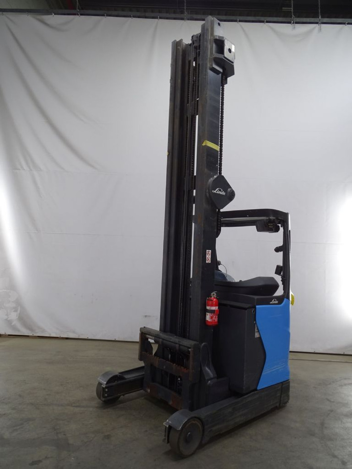 Linde R16HD-01 - Empilhador retráctil: foto 1 Linde R16HD-01 - Empilhador retráctil: foto 1