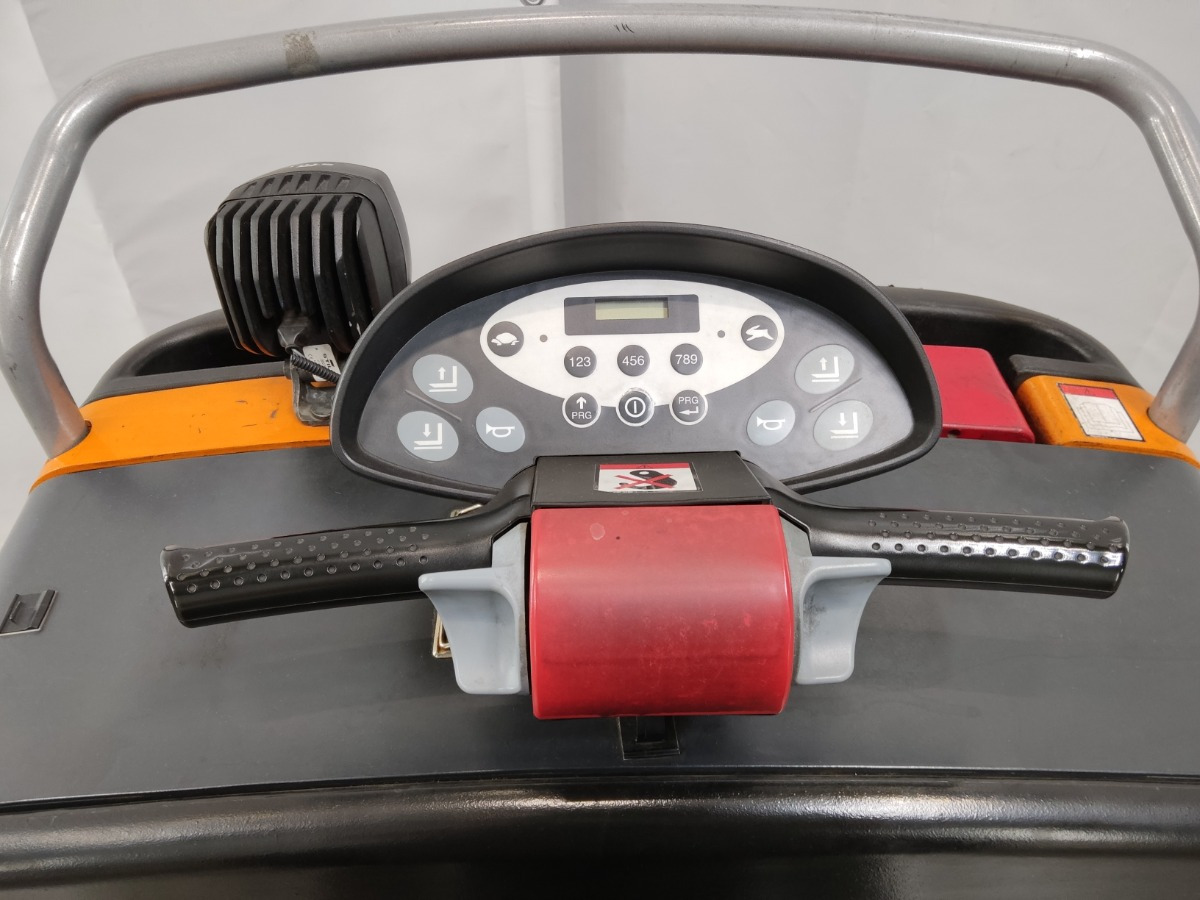 Still CX-T - Trator elétrics: foto 3 Still CX-T - Trator elétrics: foto 3