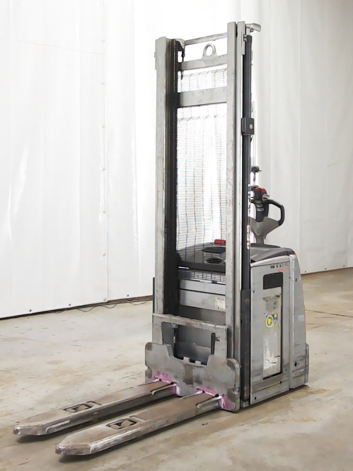 Still EXV16 - Stacker: foto 1 Still EXV16 - Stacker: foto 1