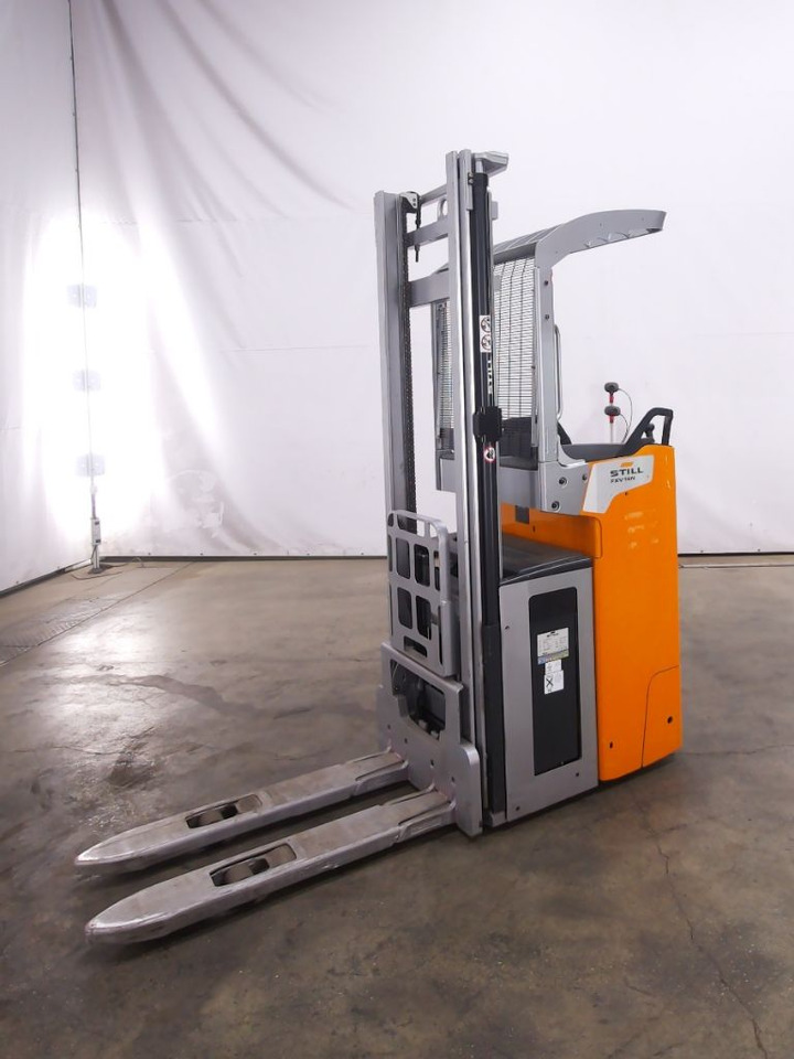 Still FXV14N - Stacker: foto 1 Still FXV14N - Stacker: foto 1