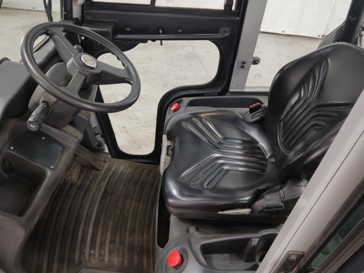 Still LTX80 - Trator elétrics: foto 3 Still LTX80 - Trator elétrics: foto 3