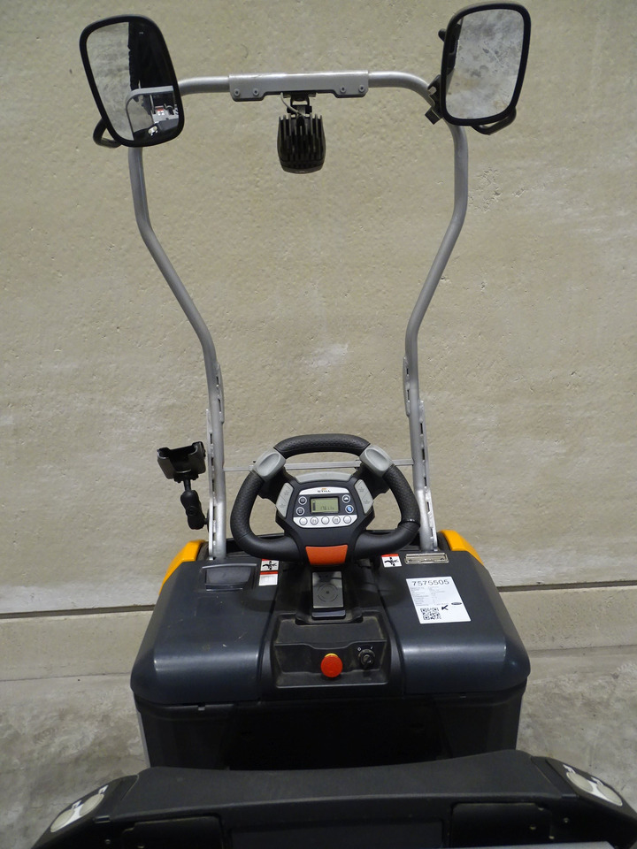 Still OPX-L12 - Order-picker: foto 3 Still OPX-L12 - Order-picker: foto 3