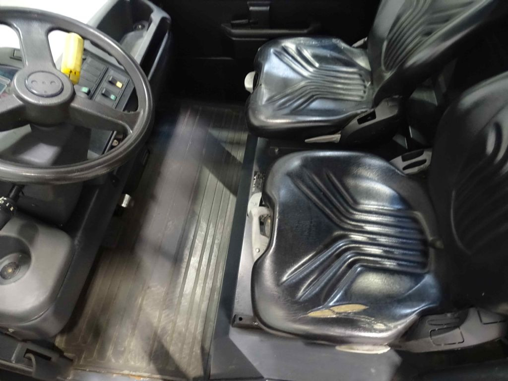 Still R08-20 - Trator elétrics: foto 3 Still R08-20 - Trator elétrics: foto 3