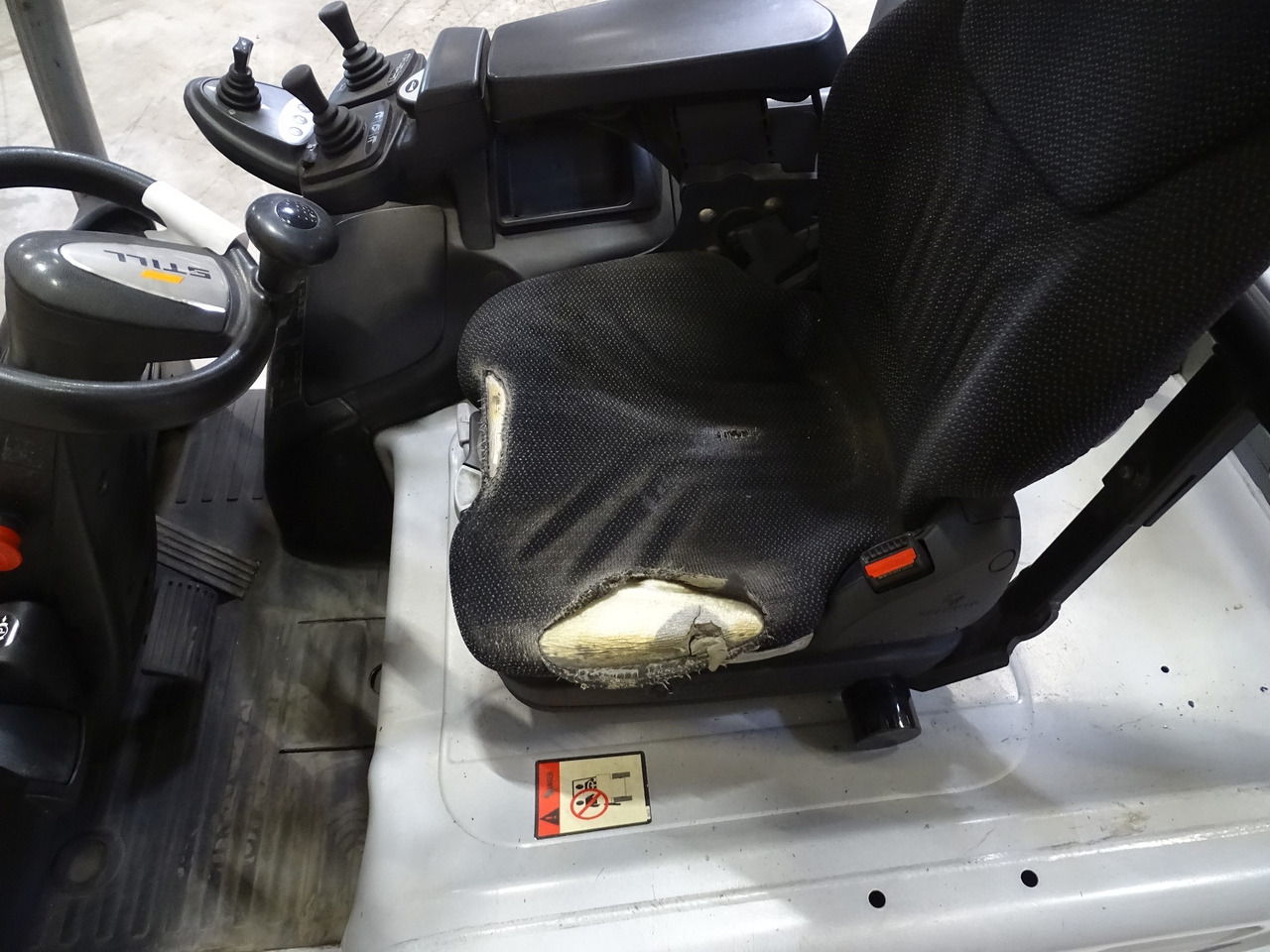 Still RX60-30 - Empilhador elétrico: foto 3 Still RX60-30 - Empilhador elétrico: foto 3