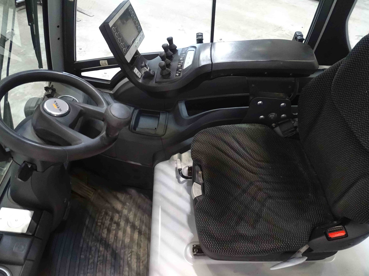 Still RX60-30L - Empilhador elétrico: foto 3 Still RX60-30L - Empilhador elétrico: foto 3