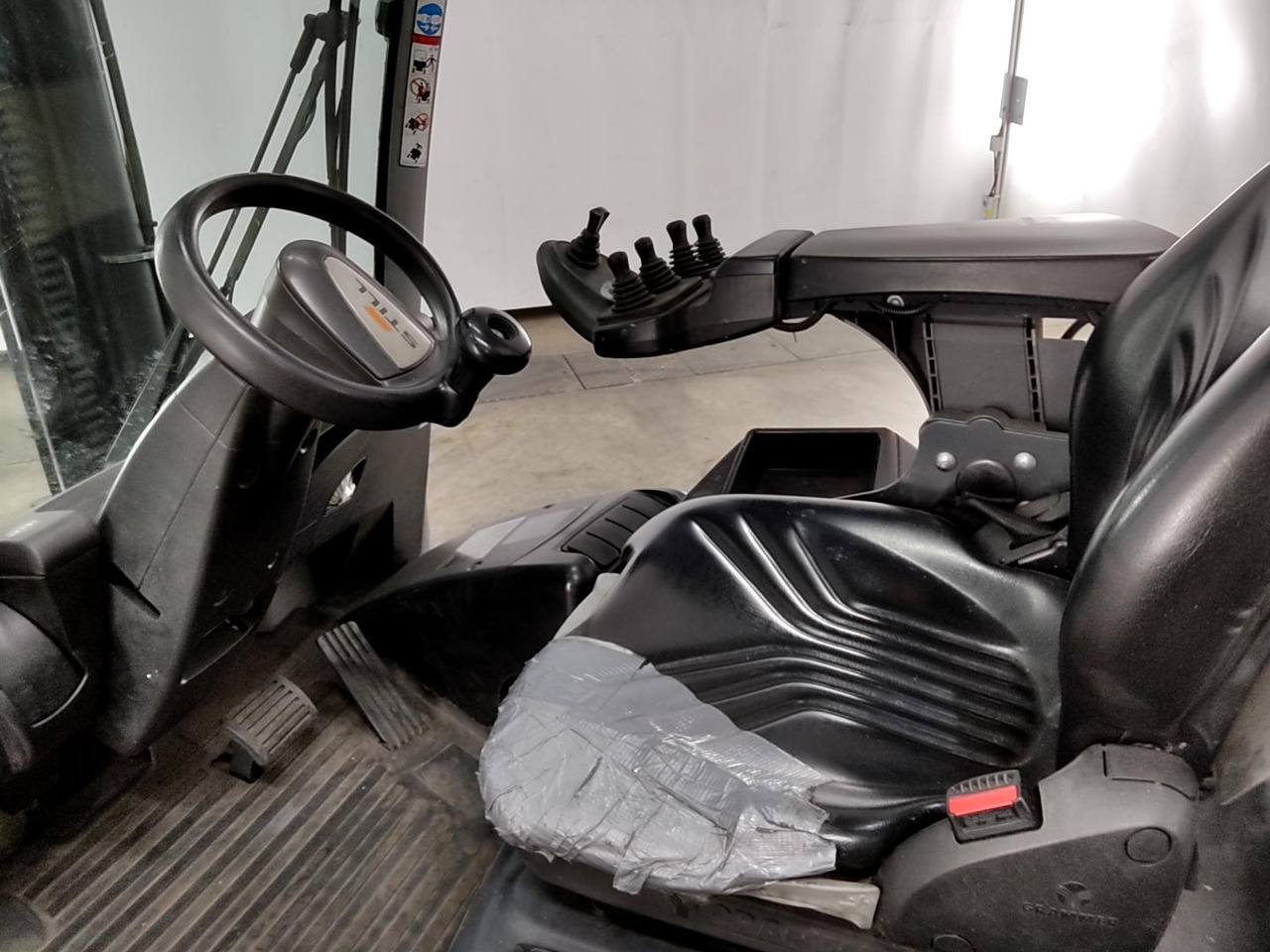 Still RX70-25 - Empilhador a diesel: foto 3 Still RX70-25 - Empilhador a diesel: foto 3