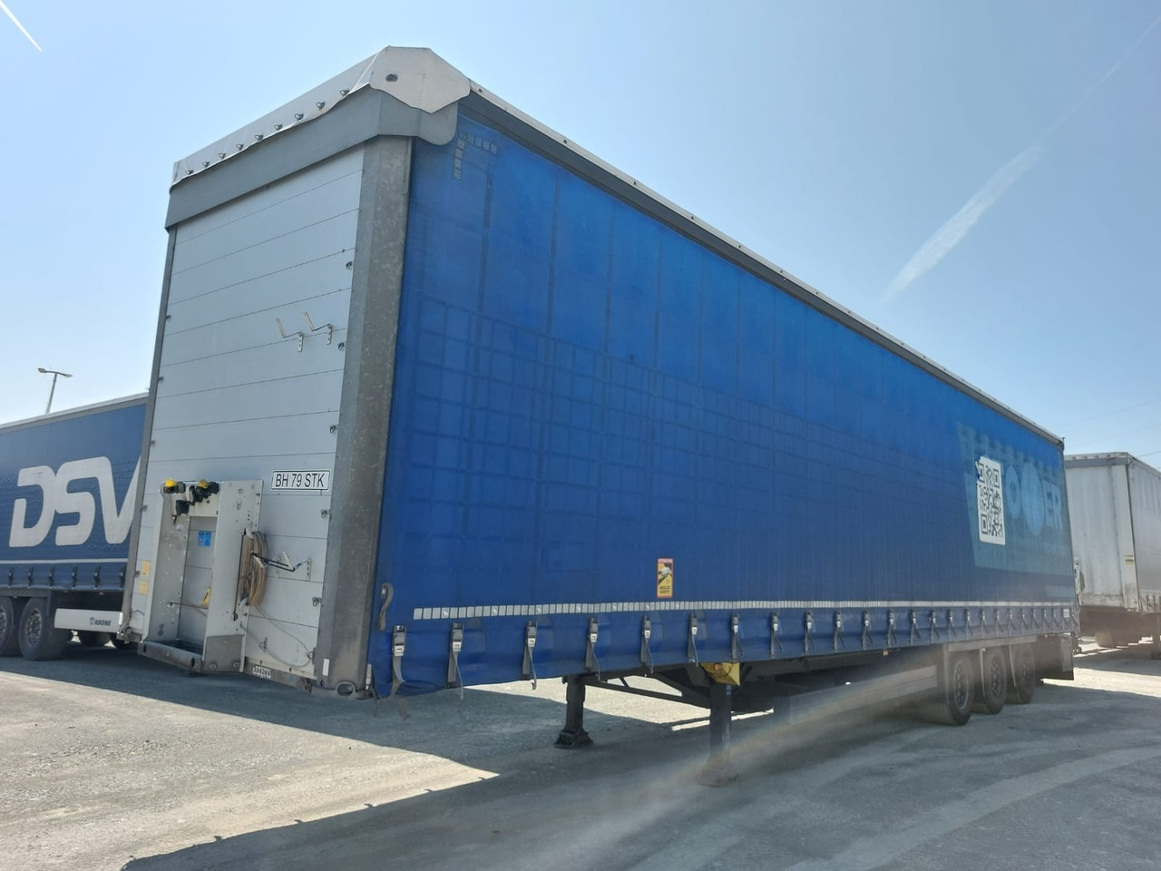 Schmitz Cargobull SCB*S3B - Semi-reboque de lona: foto 1 Schmitz Cargobull SCB*S3B - Semi-reboque de lona: foto 1