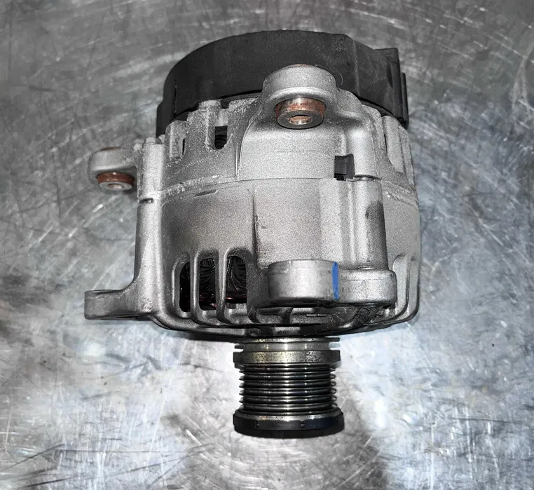 AUDI Starter 04L903024 - Motor de arranque: foto 2 AUDI Starter 04L903024 - Motor de arranque: foto 2