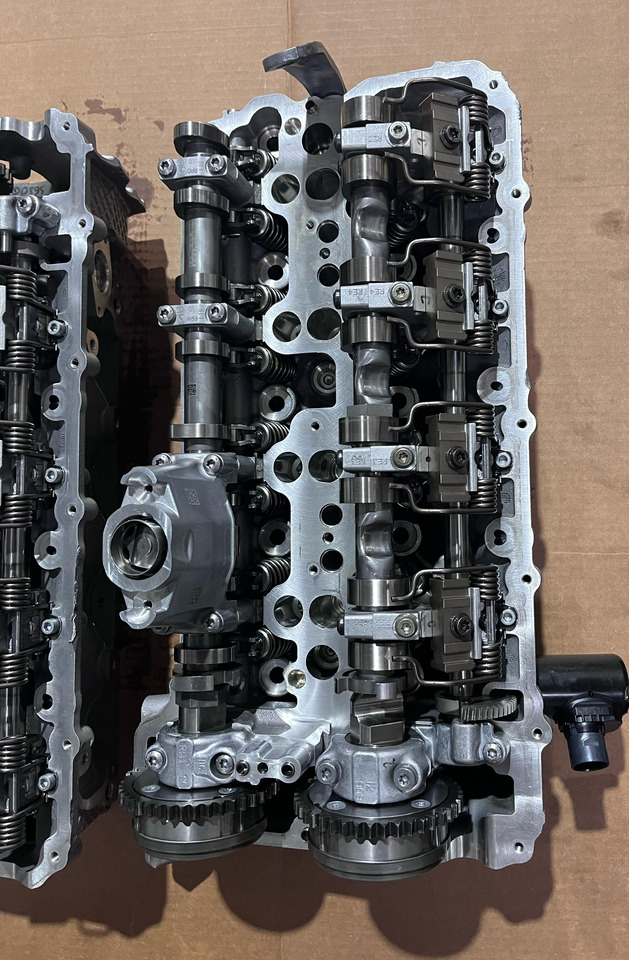 BMW BMW Cylinderheads M5 F90 M8 F91 F92 F93 - Bloco do motor: foto 3 BMW BMW Cylinderheads M5 F90 M8 F91 F92 F93 - Bloco do motor: foto 3
