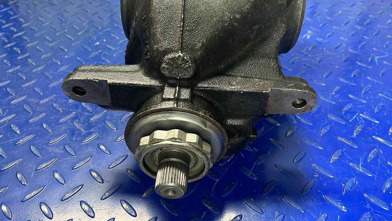 BMW Rear Differential 7541580 - Transmissão: foto 4 BMW Rear Differential 7541580 - Transmissão: foto 4