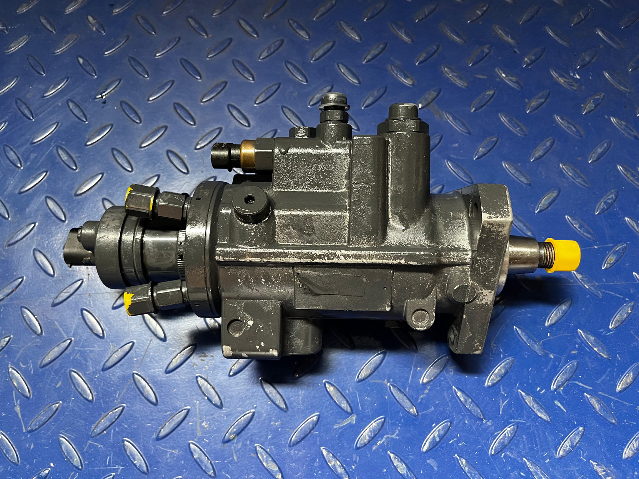 John Deere NEW Injection Pump RE568070 - Motor e peças para Trator: foto 2 John Deere NEW Injection Pump RE568070 - Motor e peças para Trator: foto 2