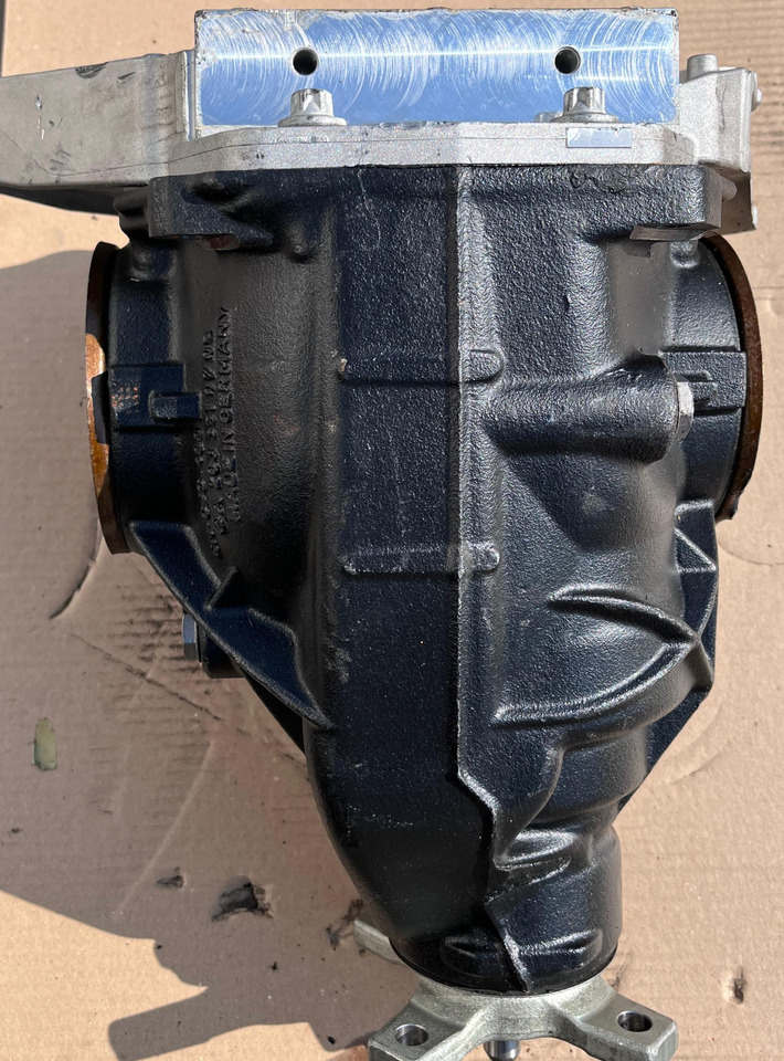 MERCEDES-BENZ C-Class Rear Differential W205 A2053500124 - Diferencial: foto 1 MERCEDES-BENZ C-Class Rear Differential W205 A2053500124 - Diferencial: foto 1