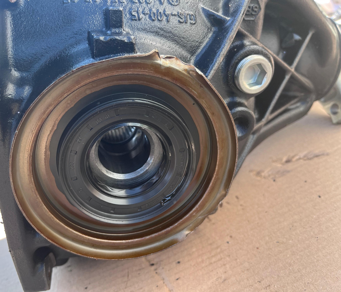 MERCEDES-BENZ E-Class Rear Differential W213 A2133503808 - Diferencial: foto 4 MERCEDES-BENZ E-Class Rear Differential W213 A2133503808 - Diferencial: foto 4