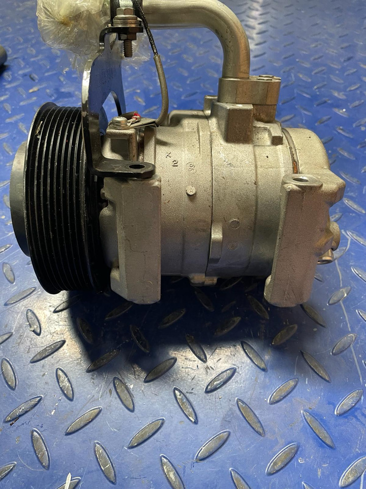 MERCEDES-BENZ MP4,ACTROS Denso A9362300111 - Compressor de ar condicionado para Camião: foto 1 MERCEDES-BENZ MP4,ACTROS Denso A9362300111 - Compressor de ar condicionado para Camião: foto 1