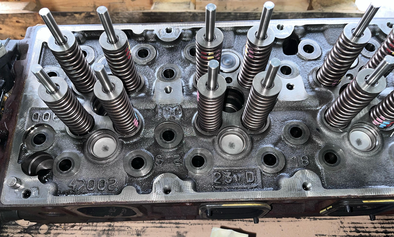 Mercedes Actros MP4 Euro 6 Cylinderhead OM470 - Motor e peças para Camião: foto 5 Mercedes Actros MP4 Euro 6 Cylinderhead OM470 - Motor e peças para Camião: foto 5