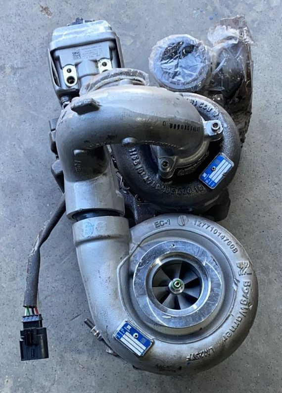 Mercedes Atego Arocs Axor OM934 Biturbo A9340961099 - Turbocompressor: foto 1 Mercedes Atego Arocs Axor OM934 Biturbo A9340961099 - Turbocompressor: foto 1