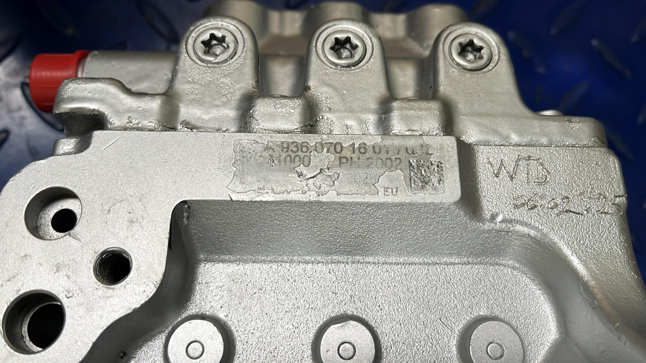 Mercedes Atego Arocs Euro 6 High Pressure Pump OM936 - Bomba de combustivel para Camião: foto 5 Mercedes Atego Arocs Euro 6 High Pressure Pump OM936 - Bomba de combustivel para Camião: foto 5