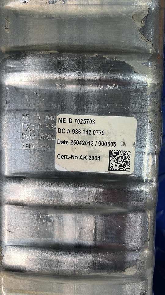 Mercedes Benz EGR Atego A9361420779 - Radiador EGR para Camião: foto 5 Mercedes Benz EGR Atego A9361420779 - Radiador EGR para Camião: foto 5